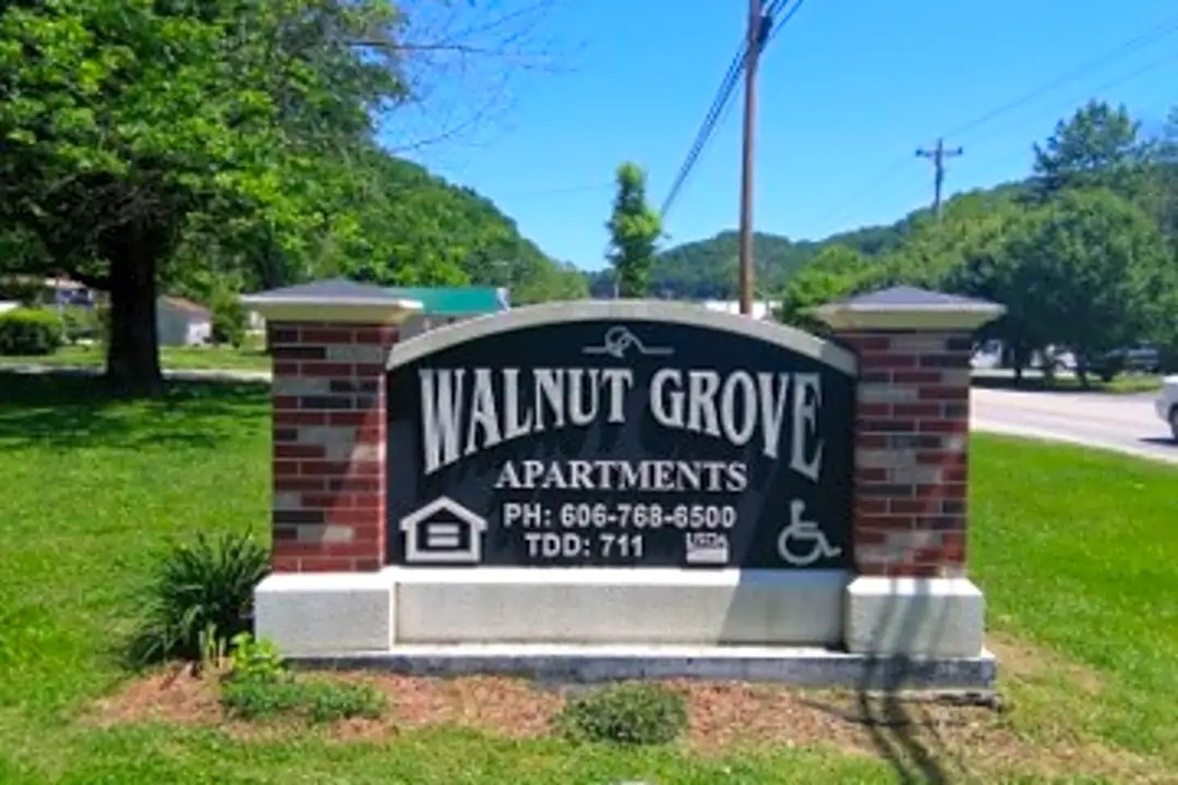 Photo of WALNUT GROVE APARTMENTS. Affordable housing located at CAVE RUN LAKE RD. FRENCHBURG, KY 40322