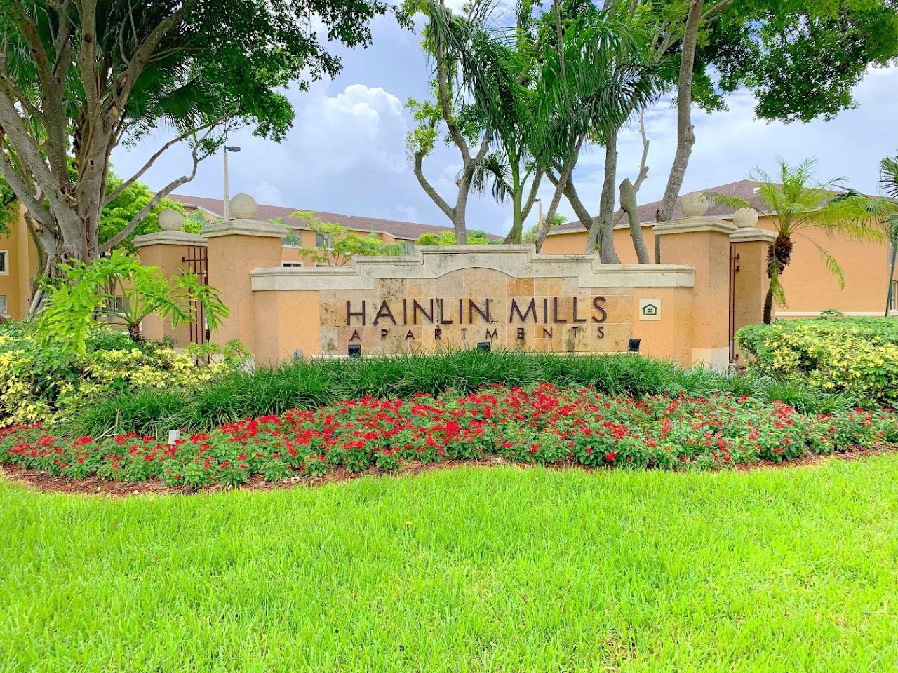 Photo of HAINLIN MILLS. Affordable housing located at 10400 SW 216TH ST CUTLER BAY, FL 33190