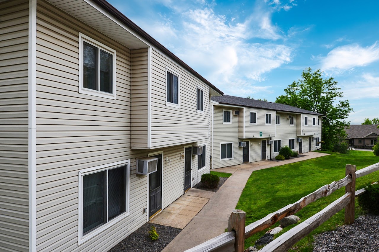 Photo of CARVER RIDGE TOWNHOMES (FKA NORTHCREEK TOWNHOMES) at MULTIPLE BUILDING ADDRESSES CHASKA, MN 55318