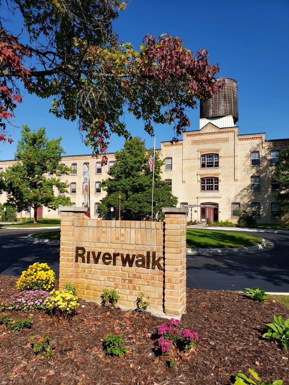 Photo of RIVERWALK APTS (GRAND LEDGE). Affordable housing located at 101 PERRY ST GRAND LEDGE, MI 48837