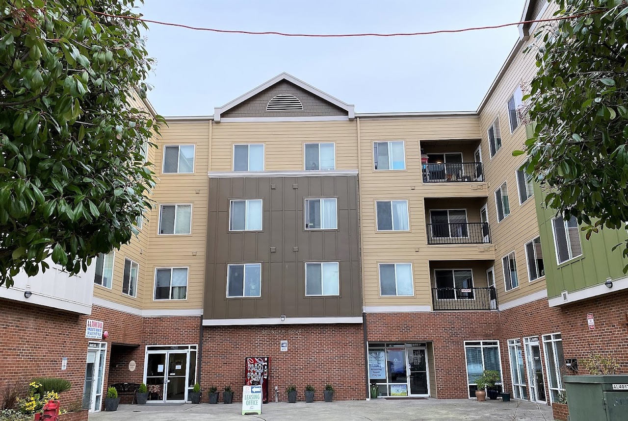 Photo of SPENCER COURT APARTMENTS. Affordable housing located at 334 WELLS AVE S RENTON, WA 98055