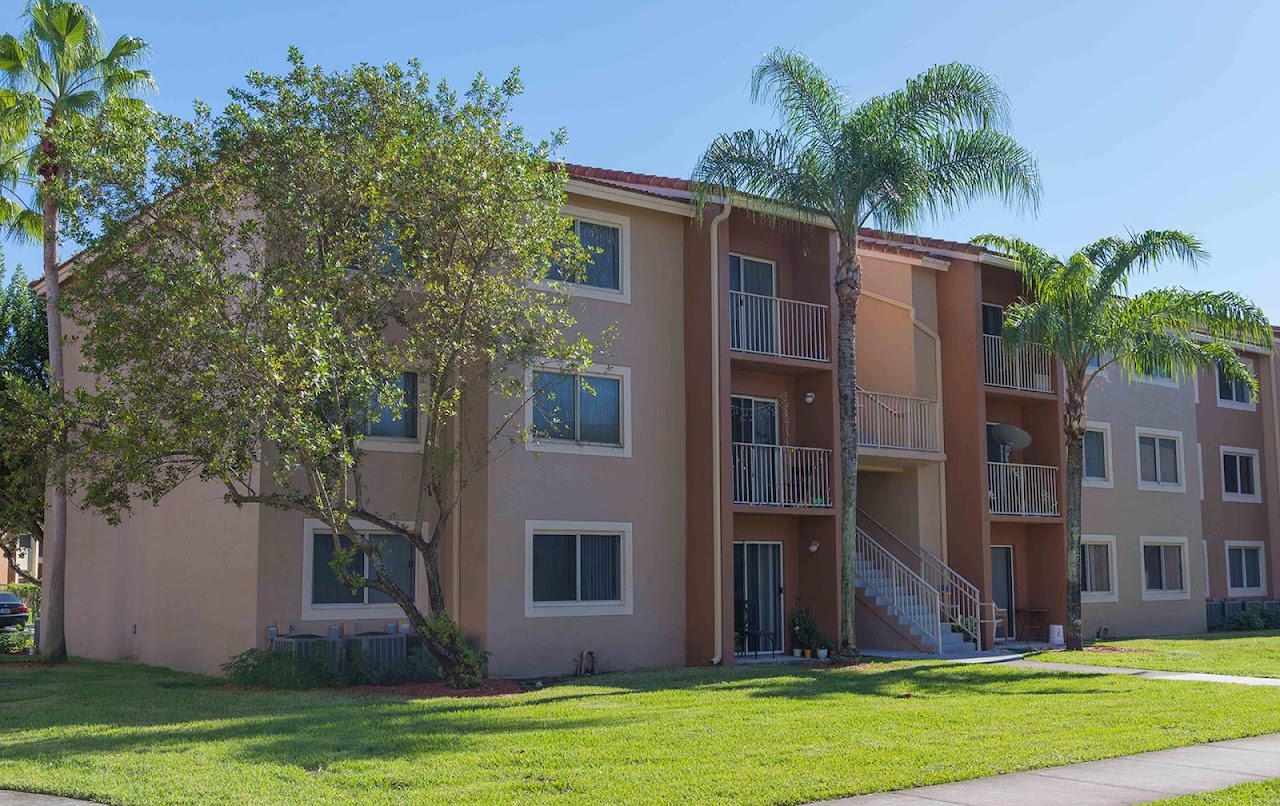 Photo of GOLFSIDE VILLAS. Affordable housing located at 6850 N.W. 179TH STREET MIAMI, FL 33123