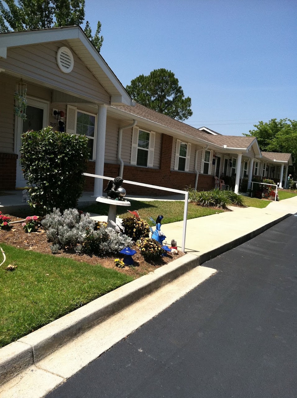 Photo of ASHTON PLACE (ASHBURN, GA). Affordable housing located at 700 ASHTON PLACE CIR ASHBURN, GA 31714