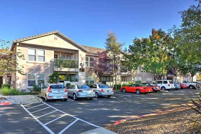 Photo of SUTTER TERRACE. Affordable housing located at 6725 FIDDYMENT RD ROSEVILLE, CA 95747