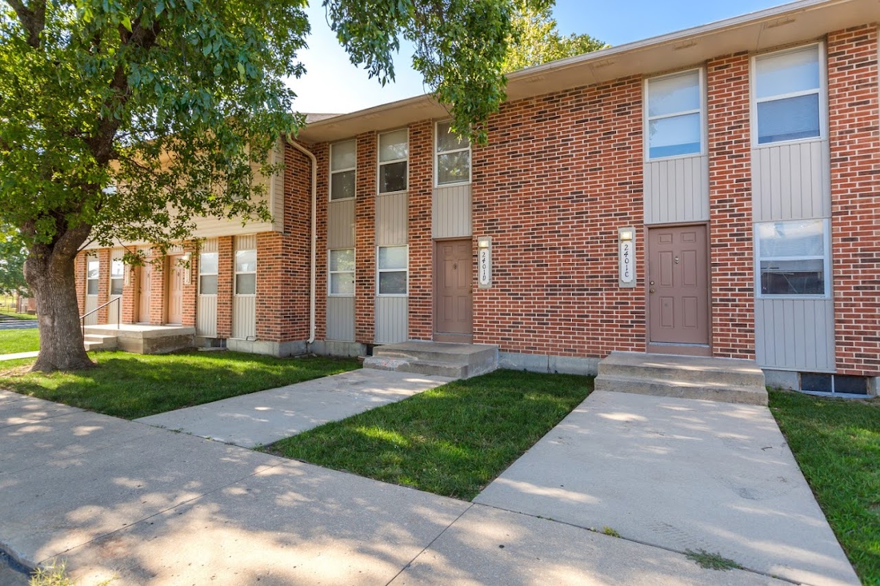 Photo of HIGHLAND PARK TOWNHOMES. Affordable housing located at 2301 AH BELLVIEW AVE TOPEKA, KS 