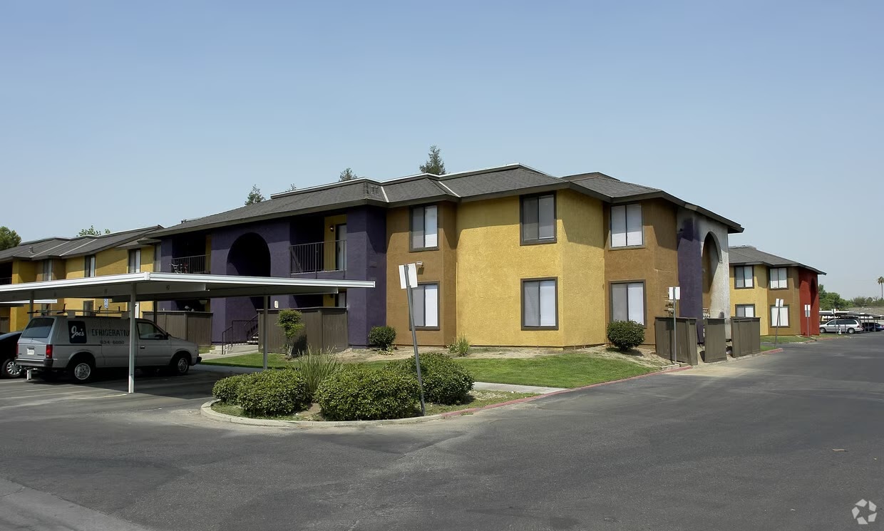 Photo of COVENTRY PLACE APTS (BAKERSFIELD). Affordable housing located at 3101 COVENTRY DR BAKERSFIELD, CA 93304
