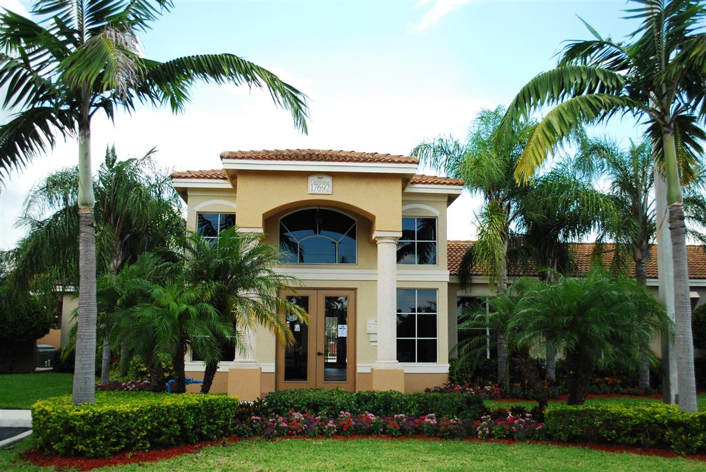 Photo of CAPTIVA CLUB. Affordable housing located at 17680 SW 107TH AVE MIAMI, FL 33157