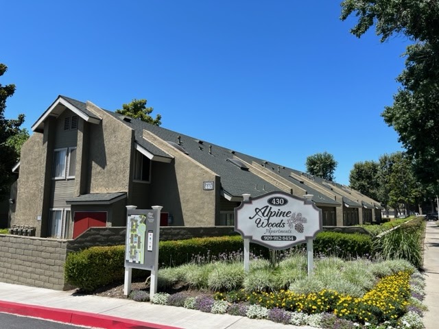 Photo of ALPINE WOODS APTS. Affordable housing located at 430 ALPINE ST UPLAND, CA 91786