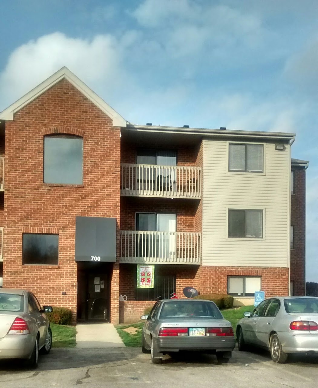 Photo of CEDAR WOODS APTS - MANSFIELD at 478 E COOK RD MANSFIELD, OH 44903