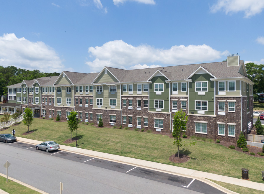 Photo of IRIS AT PARK POINTE at 859 PARK POINTE DRIVE GRIFFIN, GA 30224