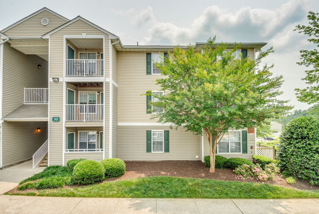Photo of STONEGATE AT LIBERTY PLACE at 20 STONEGATE PL STAFFORD, VA 22554