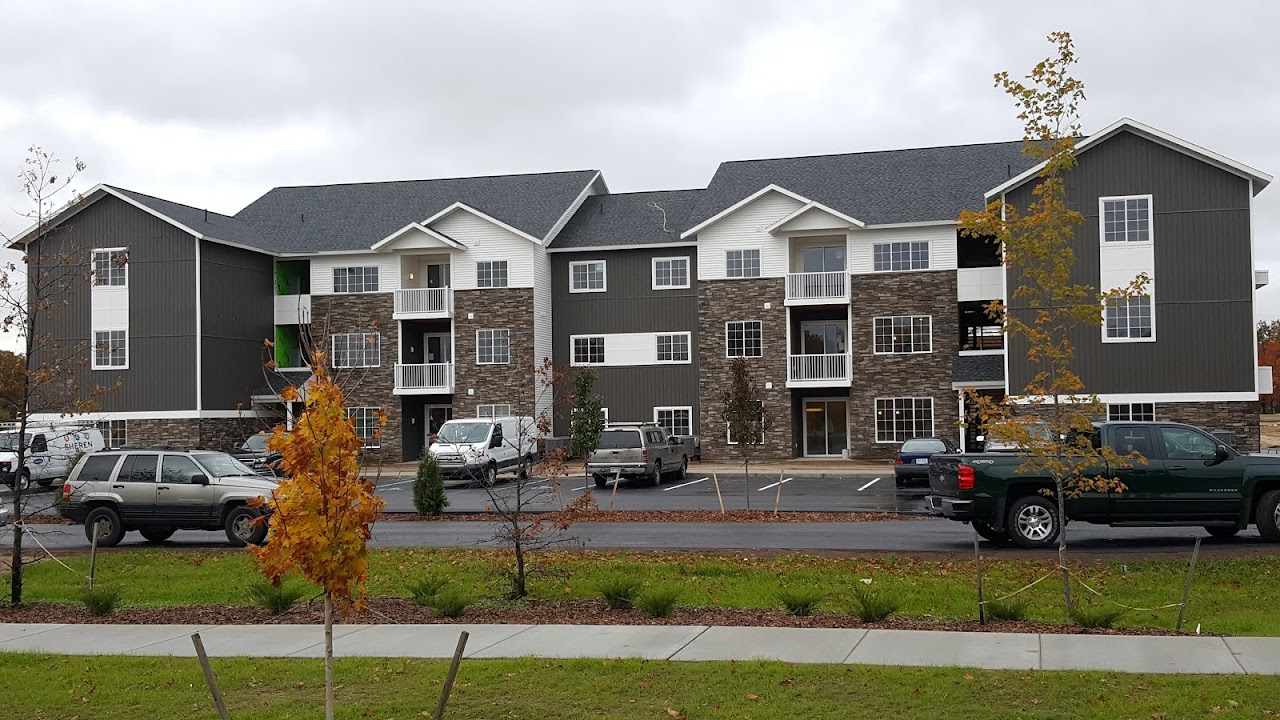 Photo of WOODMERE RIDGE APTS. Affordable housing located at 927 WOODMERE AVE TRAVERSE CITY, MI 49686