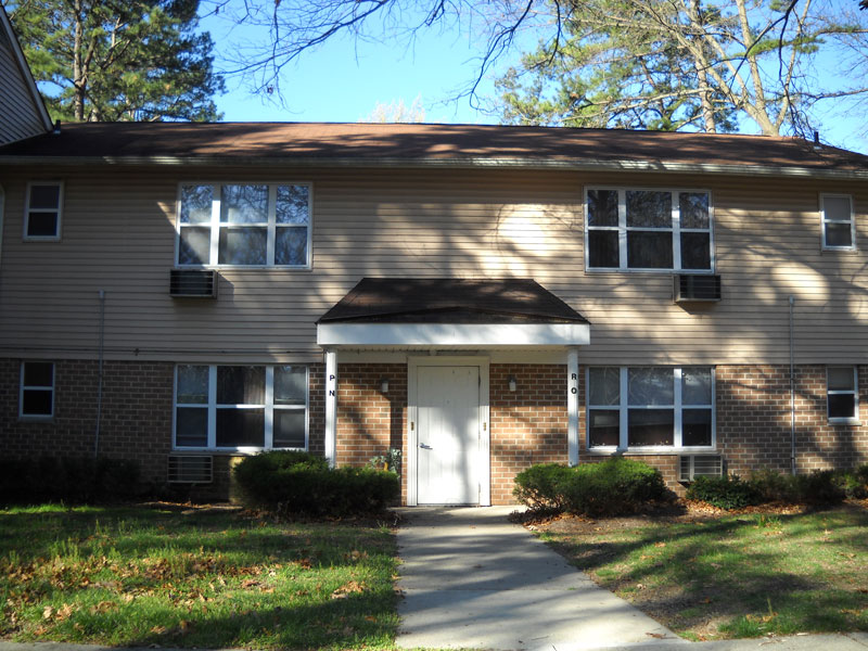 Photo of BROWNS WOODS APARTMENTS. Affordable housing located at 226 TRENTON ROAD PEMBERTON TWP, NJ 08015