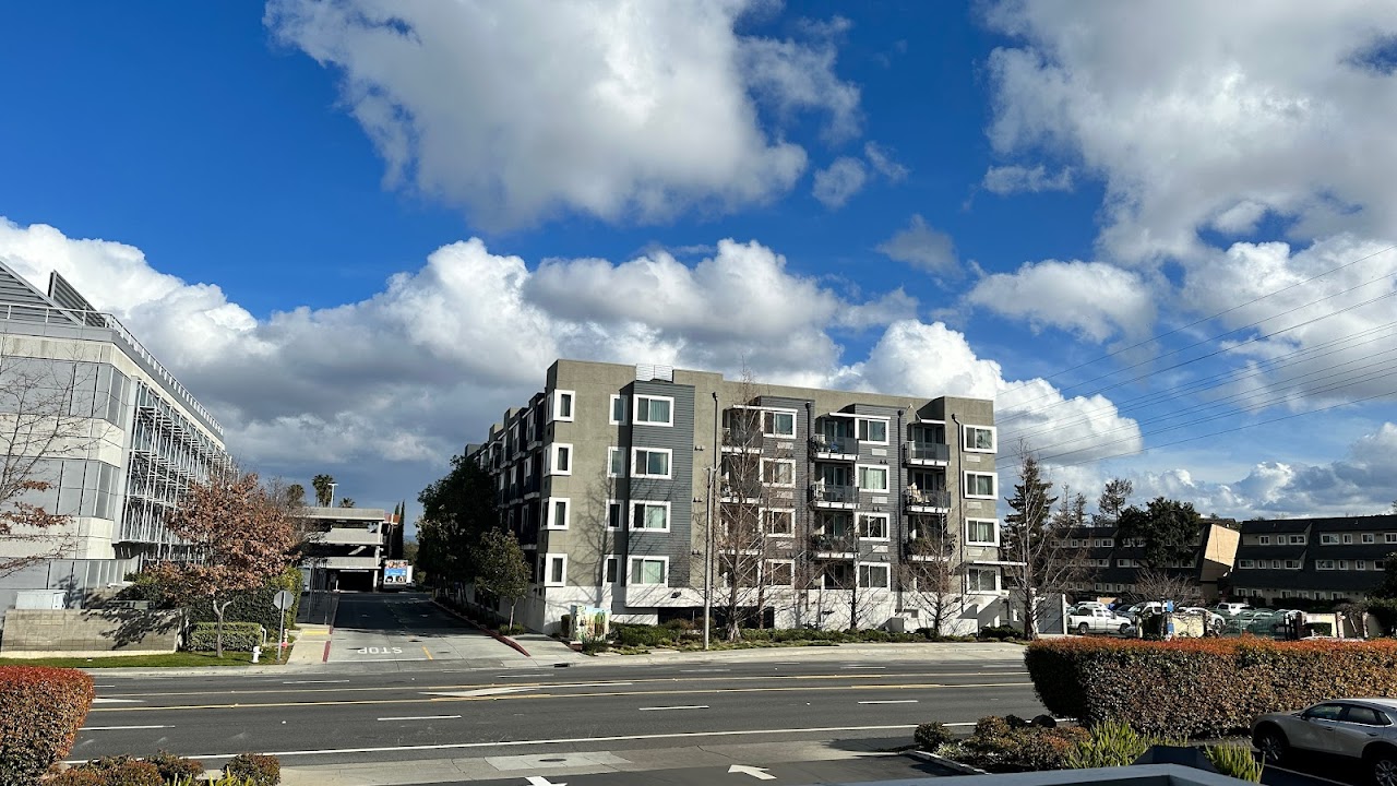 Photo of FAIR OAKS SENIOR HOUSING. Affordable housing located at 690 S FAIR OAKS AVE SUNNYVALE, CA 94086
