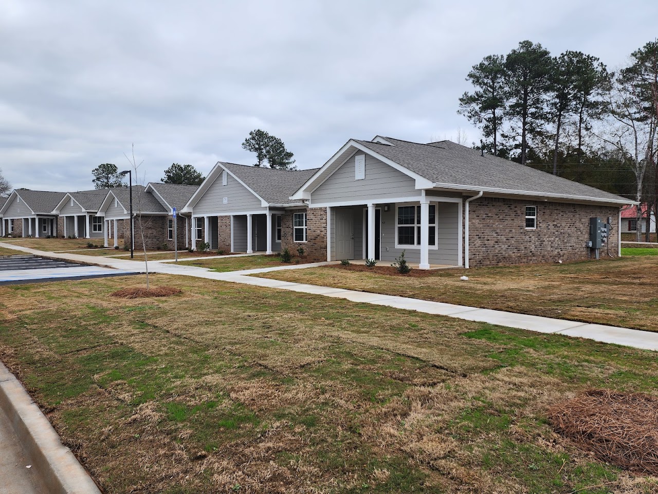 Photo of STONY RIDGE. Affordable housing located at 108 LINCOLN ST HOGANSVILLE, GA 30230