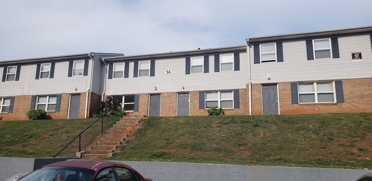 Photo of BOULDER CREEK. Affordable housing located at 300 FURMAN HALL RD GREENVILLE, SC 29609