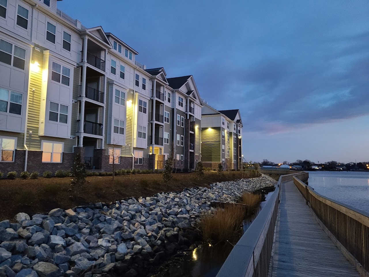 Photo of RETREAT AT HARBOR POINTE. Affordable housing located at 360 HARBOR POINTE COURT NORFOLK, VA 23523