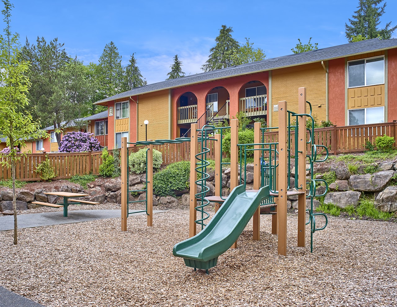Photo of HERITAGE WOODS APARTMENTS. Affordable housing located at 16518 NE 91ST ST REDMOND, WA 98052
