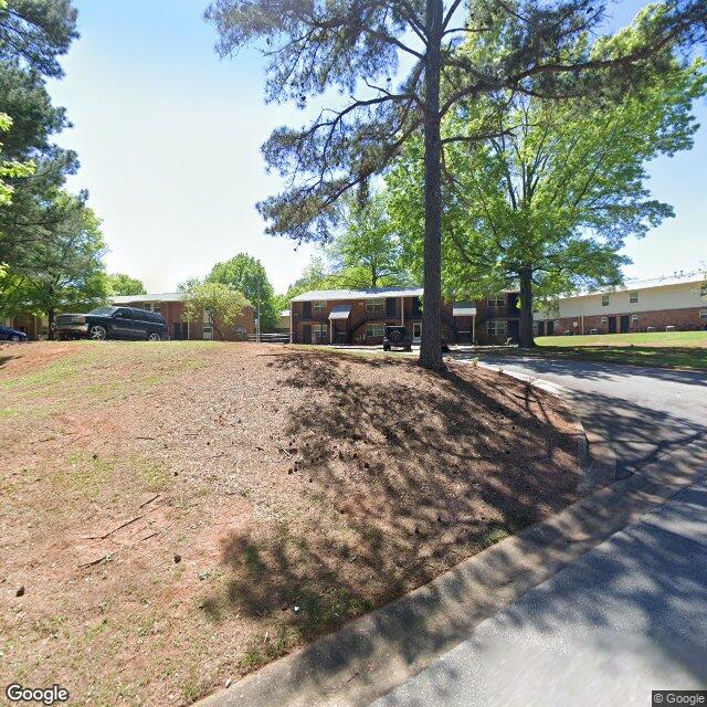 Photo of CLARKE GARDENS APARTMENTS at 110 CARRIAGE COURT ATHENS, GA 30605