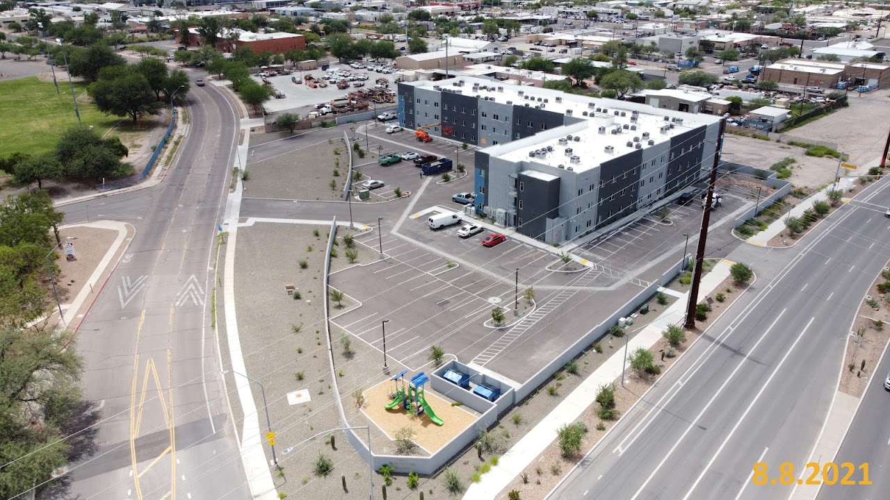 Photo of ALBORADA APARTMENTS. Affordable housing located at 250 E GRANT ROAD TUCSON, AZ 85705