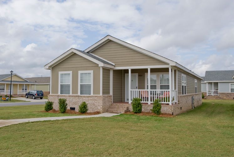 Photo of INGLEWOOD. Affordable housing located at 21635 SANDY SPRINGS CIR ROBERTSDALE, AL 36567