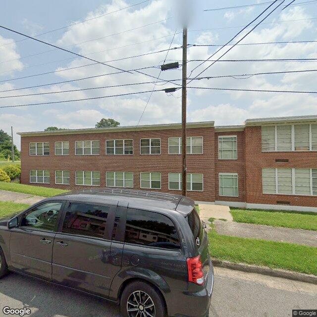 Photo of DOUGLAS SCHOOL. Affordable housing located at 711 OAKVIEW AVE BRISTOL, VA 24201