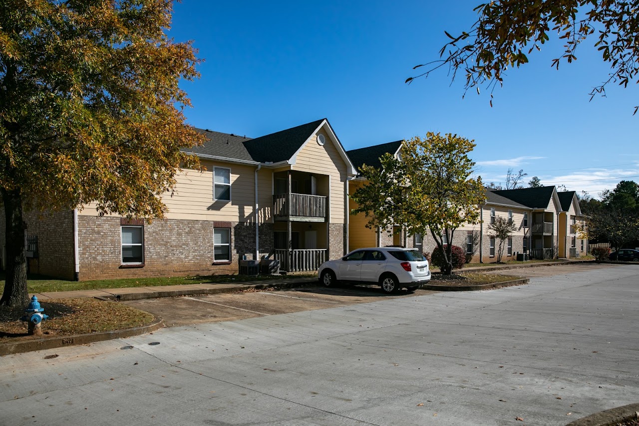 Photo of CHESTER PARK APTS. Affordable housing located at 100 EMORY HILL DR JACKSON, TN 38301