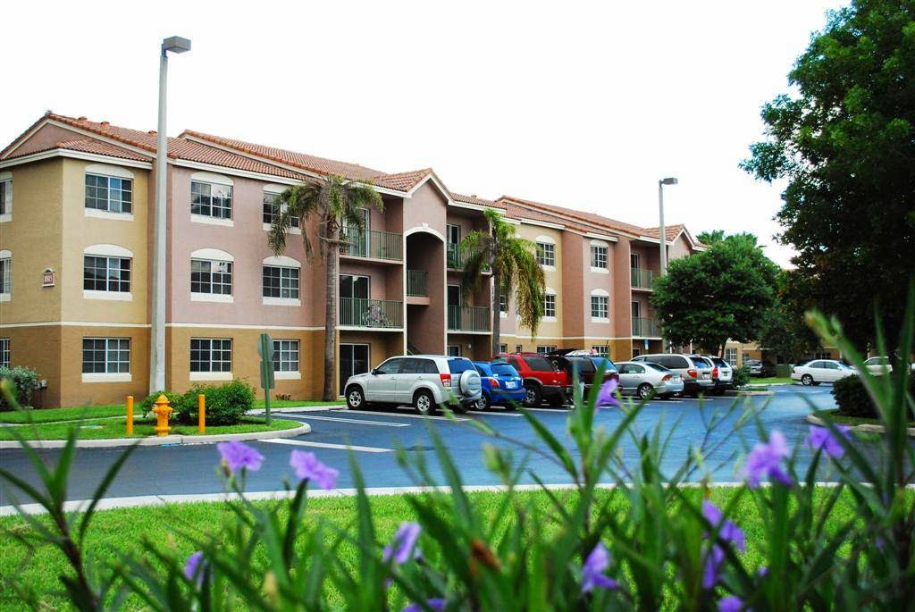 Photo of DORAL TERRACE. Affordable housing located at 10825 NW 50TH ST DORAL, FL 33178