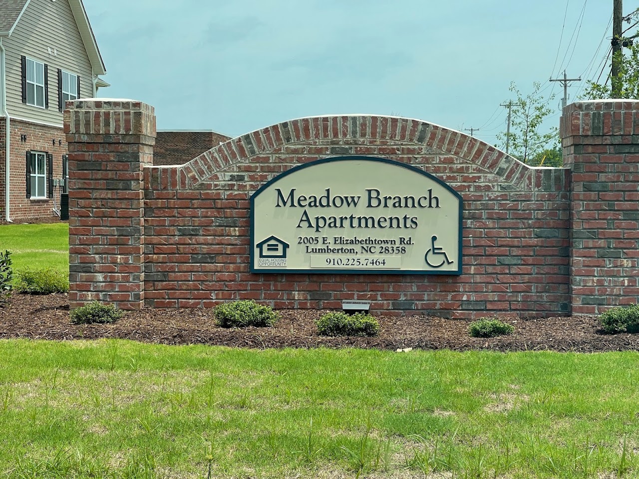 Photo of MEADOW BRANCH APARTMENTS. Affordable housing located at 2005 E ELIZABETHTOWN ROAD LUMBERTON, NC 28358