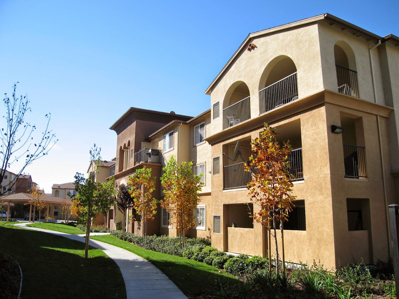 Photo of MUIRLANDS AT WINDEMERE APTS. Affordable housing located at 1108 CRESTFIELD DR SAN RAMON, CA 94582