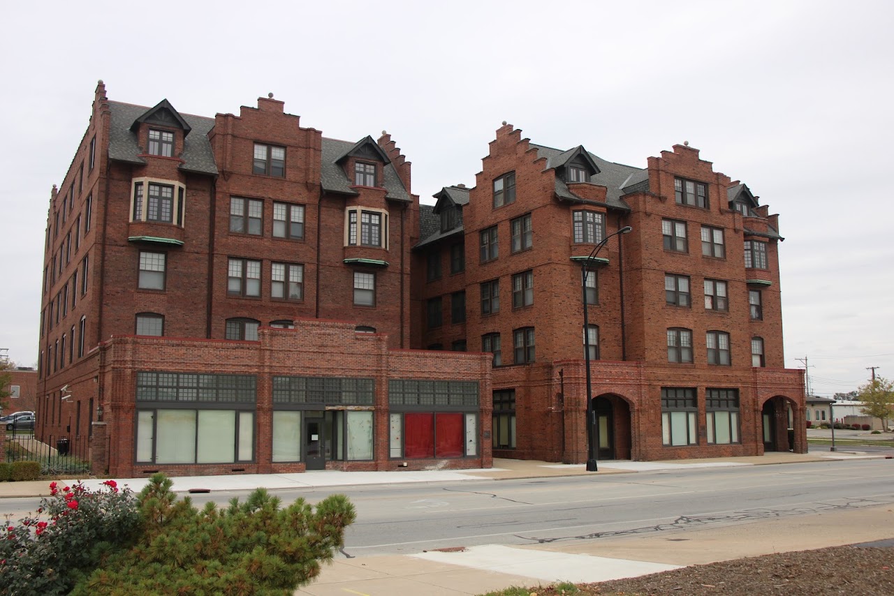 Photo of NEW HOLLAND APTS. Affordable housing located at 324 N VERMILION ST DANVILLE, IL 61832