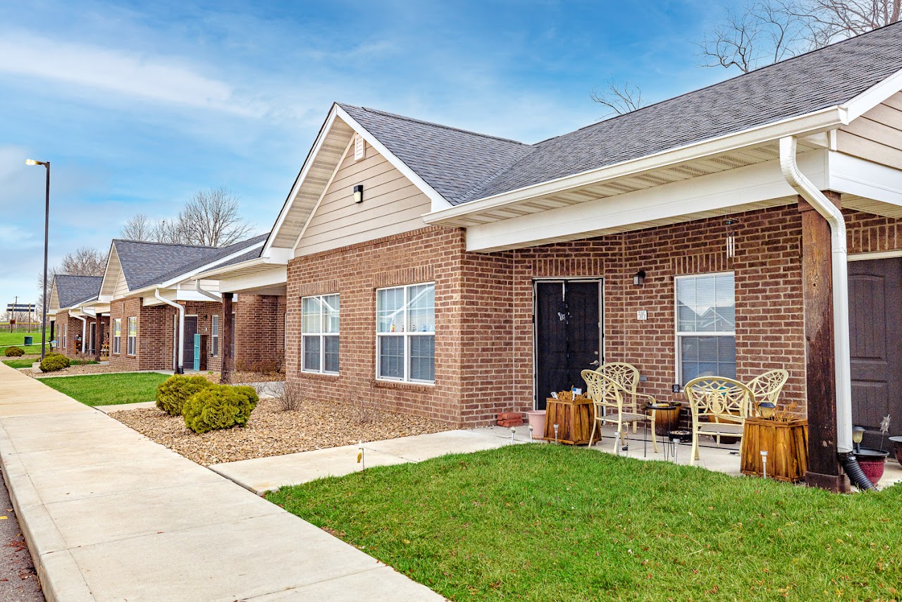 Photo of HERITAGE PLACE APARTMENTS at 100 HERITAGE PLACE LANE BOWLING GREEN, MO 63334