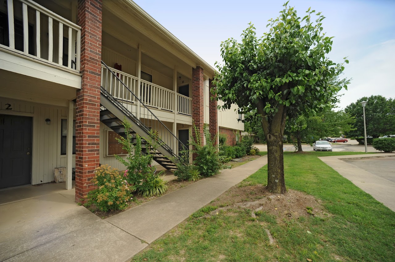 Photo of VALLEY LAKE APTS. Affordable housing located at 4311 N VALLEY LAKE DR FAYETTEVILLE, AR 72703