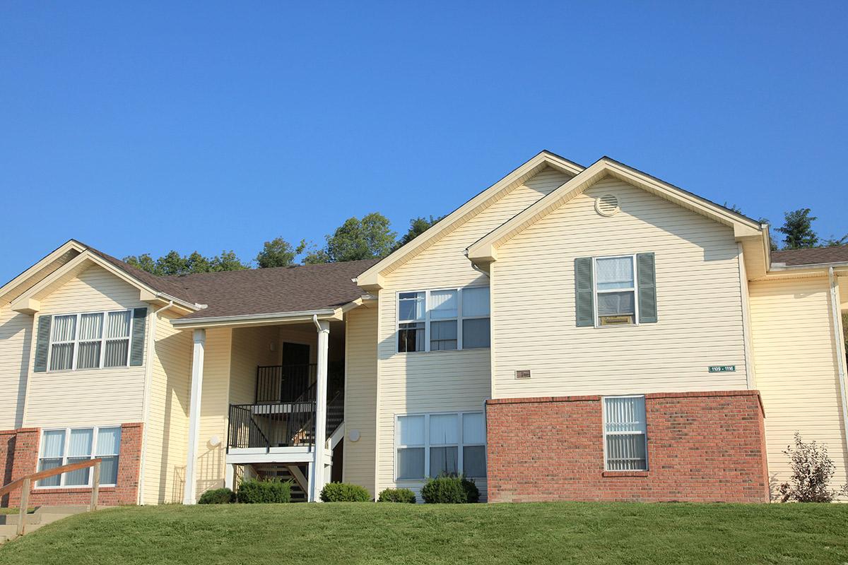 Photo of TUSCANY BAY. Affordable housing located at 100 RIVER RD LAWRENCEBURG, IN 47025