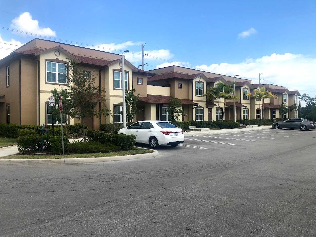 Photo of RESIDENCES AT CRYSTAL LAKE. Affordable housing located at 350 N.E. 32ND COURT POMPANO BEACH, FL 33064