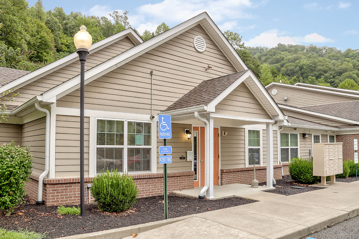 Photo of PRESTON'S CROSSING. Affordable housing located at TOWN BRANCH ROAD PRESTONSBURG, KY 41653