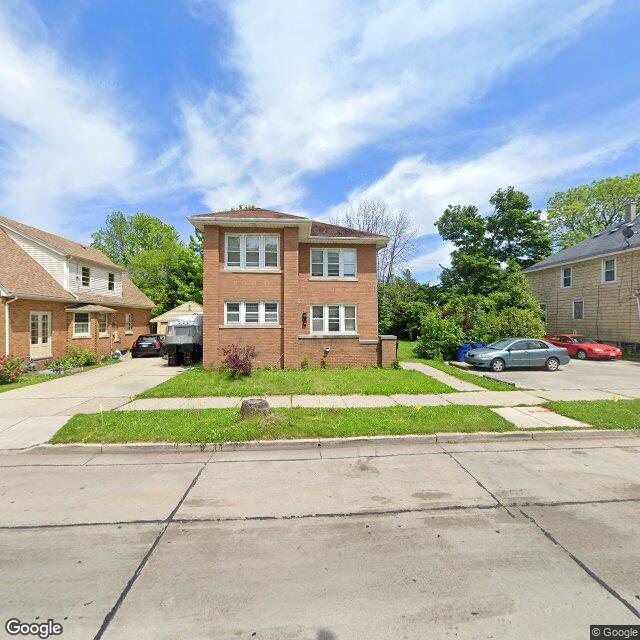 Photo of 1609-11 GRAND AVE. Affordable housing located at 1609 GRAND AVE RACINE, WI 53403