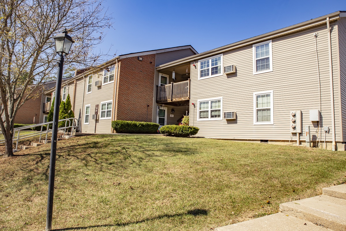 Photo of WELLSTON MANOR II. Affordable housing located at 700 W D ST WELLSTON, OH 45692