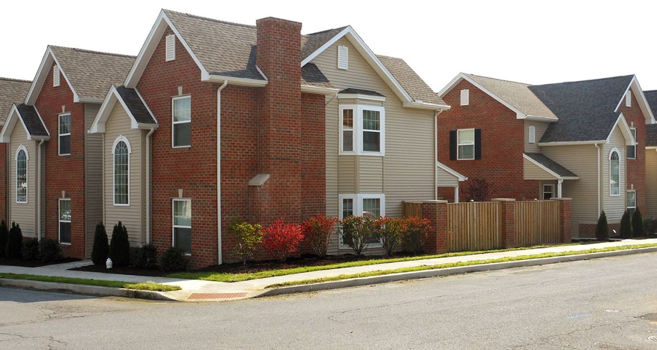 Photo of CHATHAM MEWS. Affordable housing located at 200 LEXINGTON AVE ALTOONA, PA 16601