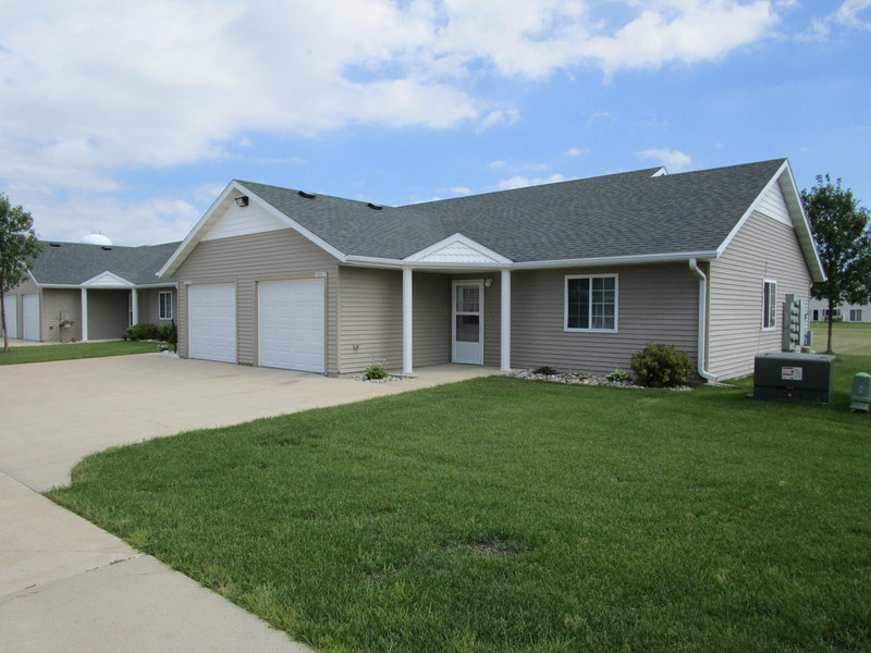 Photo of HERITAGE COMMONS. Affordable housing located at 1423 THIRD ST E WEST FARGO, ND 58078