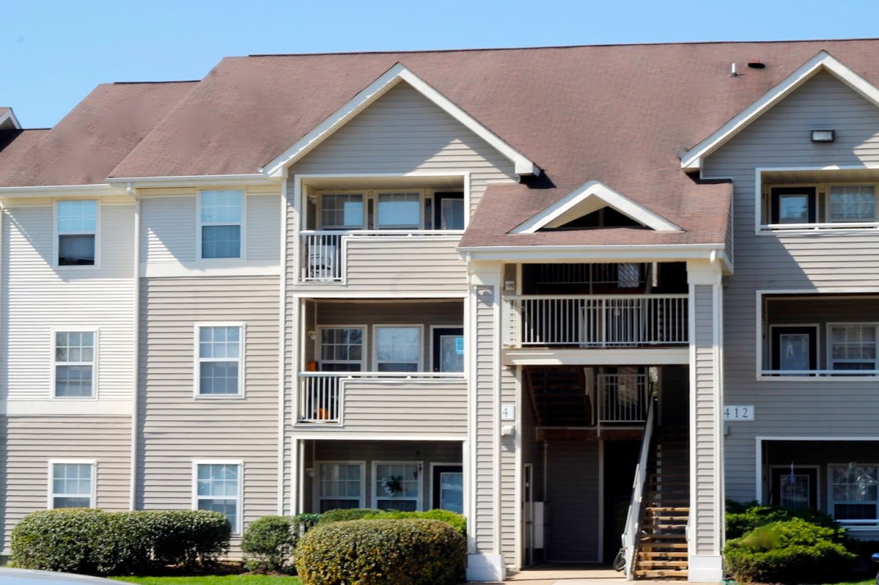 Photo of LEE OVERLOOK. Affordable housing located at 6406 PADDINGTON CT CENTREVILLE, VA 20121