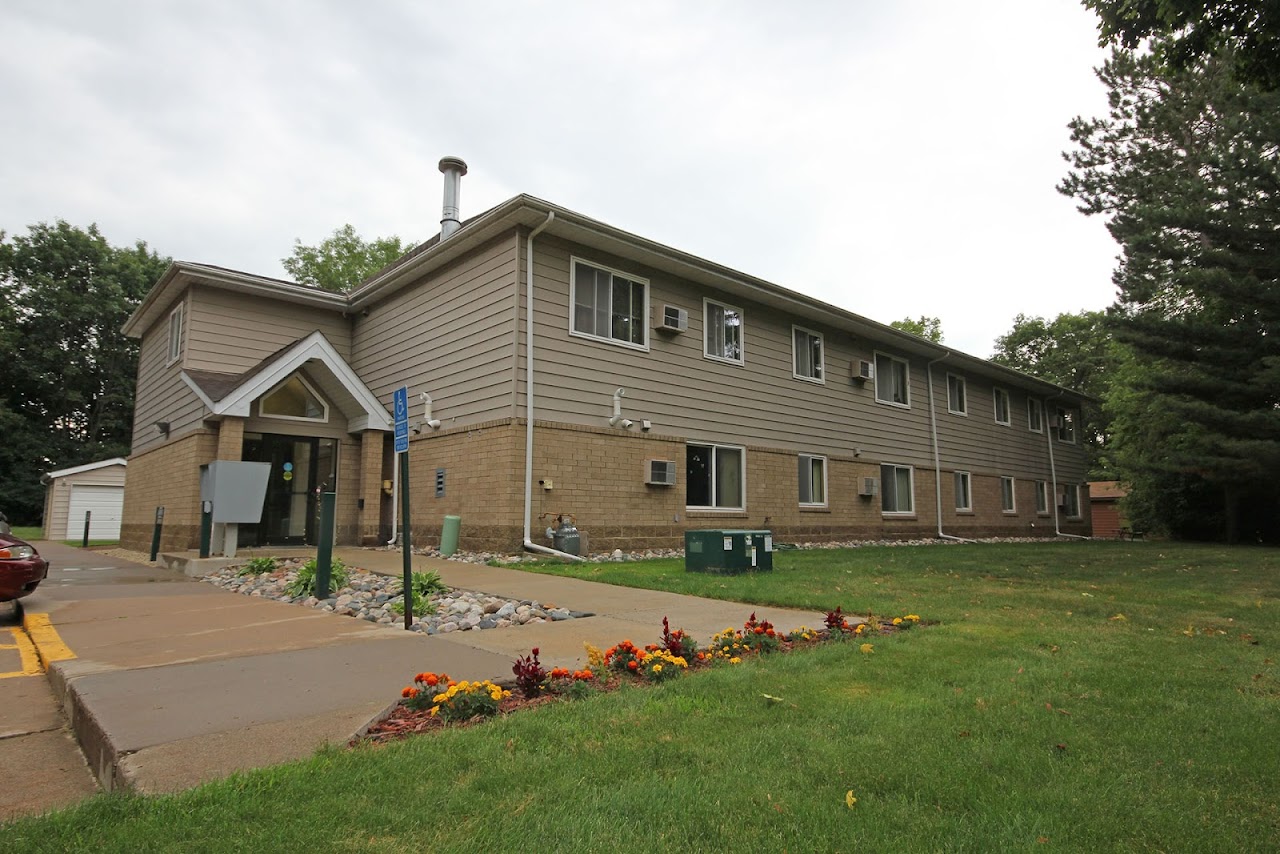 Photo of PINEWOOD APARTMENTS. Affordable housing located at 23313 CROSS DR DEERWOOD, MN 56444