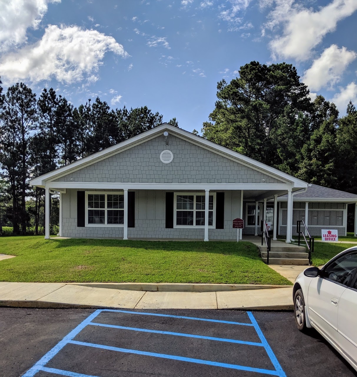 Photo of PINE VIEW I. Affordable housing located at 707 AIRPORT ROAD HOUSTON, MS 38851