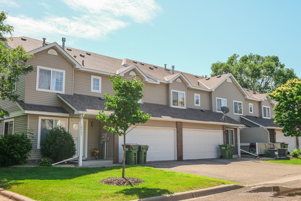 Photo of OAK MANOR TOWNHOMES at MULTIPLE BUILDING ADDRESSES COON RAPIDS, MN 55433