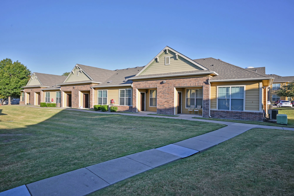 Photo of CHURCHILL AT COMMERCE. Affordable housing located at 731 CULVER ST COMMERCE, TX 75428