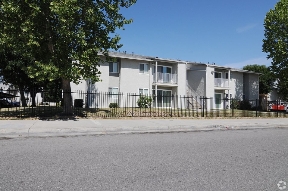 Photo of MEADOWVIEW I. Affordable housing located at 1640 RUBY DR PERRIS, CA 92571