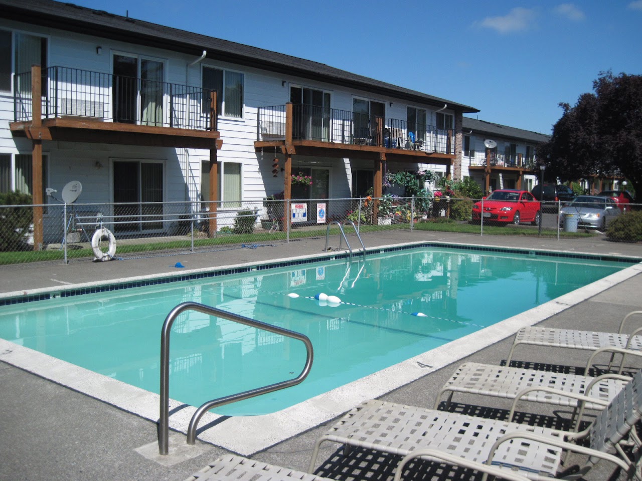 Photo of GATEWAY PARK APTS. Affordable housing located at 510 NE 100TH AVE PORTLAND, OR 97220