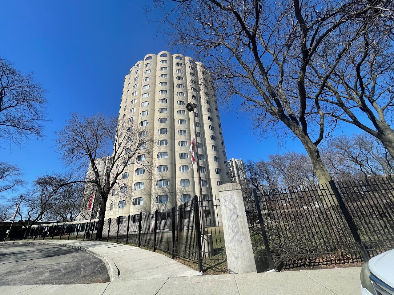 Photo of HILLIARD HOMES I. Affordable housing located at 2111 S CLARK ST CHICAGO, IL 60616