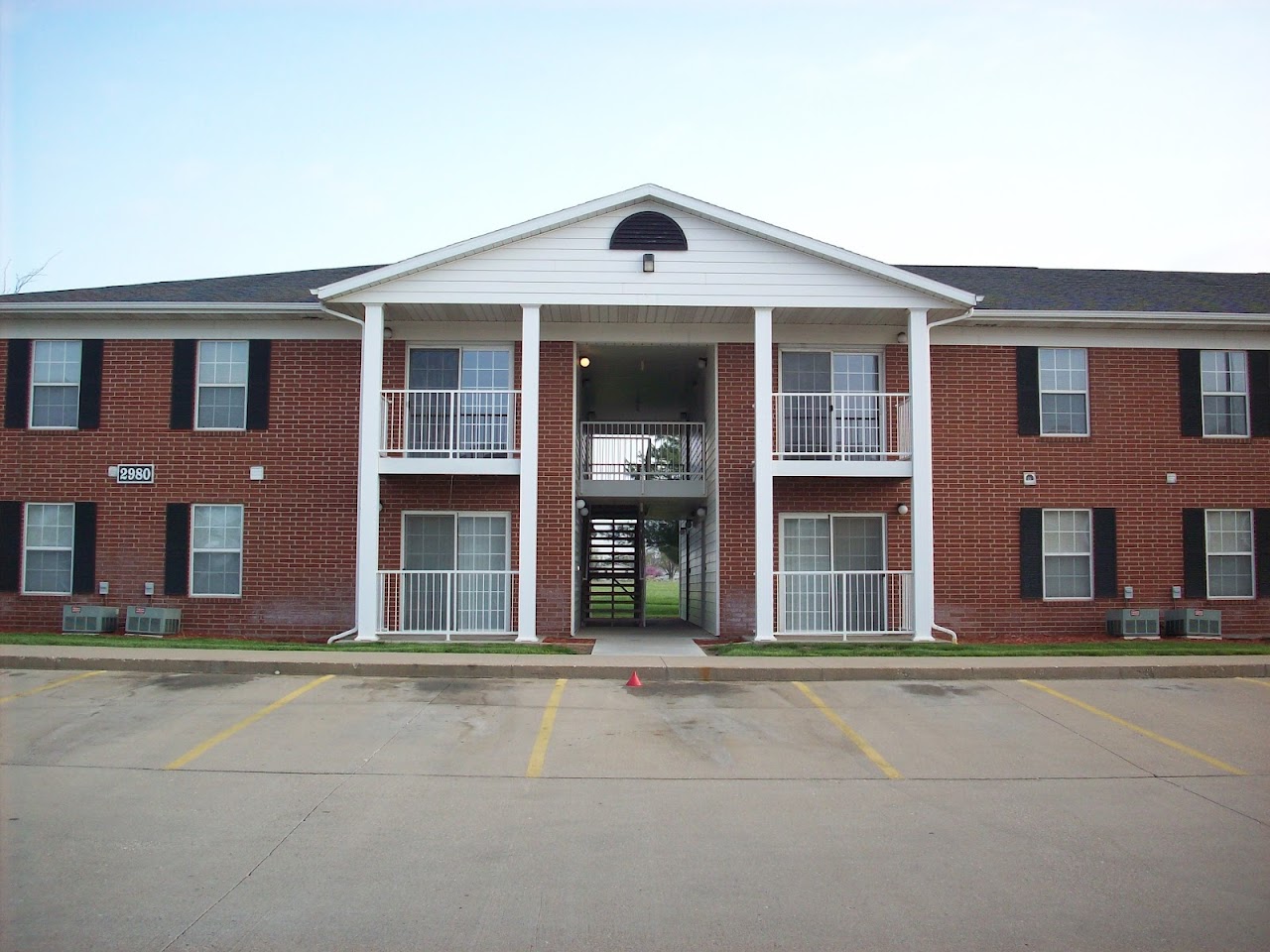Photo of NEOSHO MEADOWS. Affordable housing located at 2980 LARAMIE LN NEOSHO, MO 64850