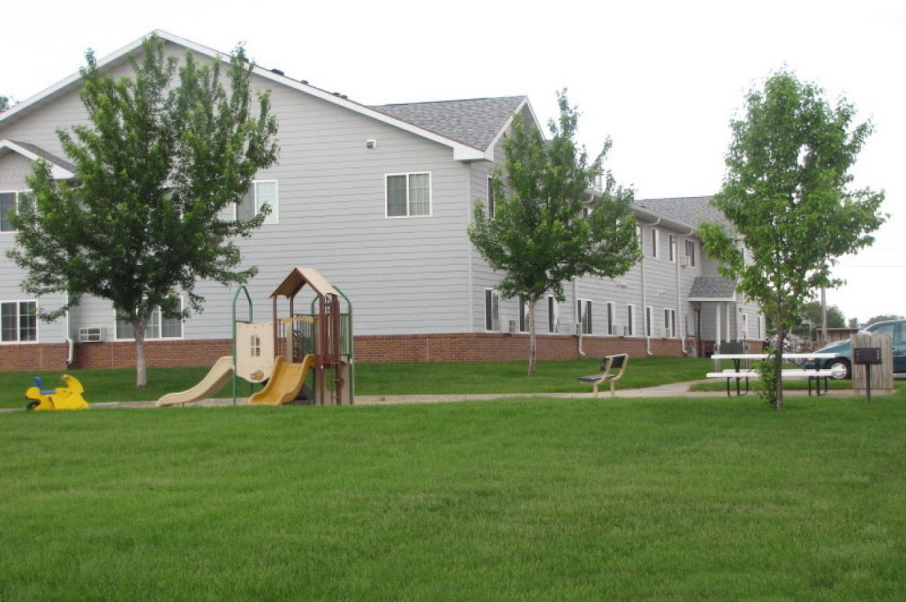Photo of EAST WOODS. Affordable housing located at 1705 E FIRST AVE MITCHELL, SD 57301